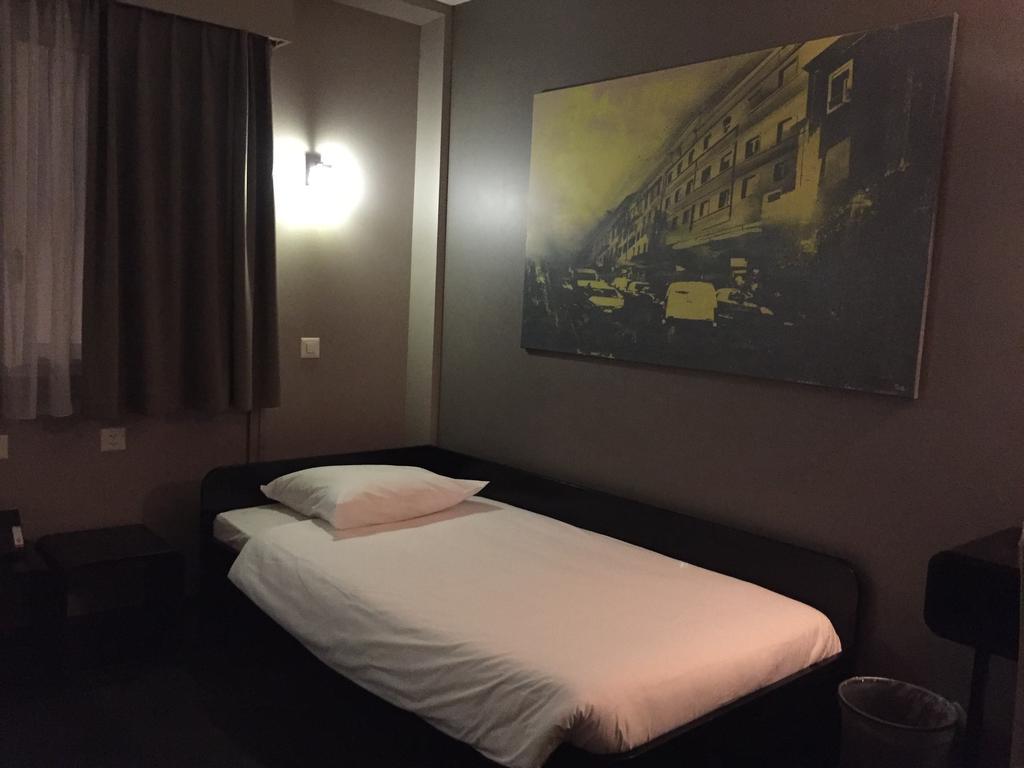 9Hotel Paquis Geneva Luaran gambar