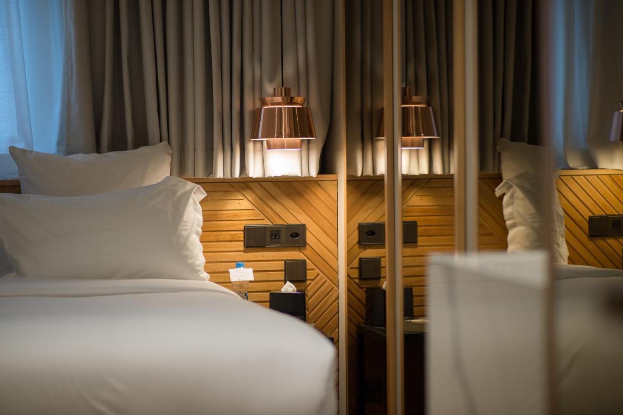 9Hotel Paquis Geneva Luaran gambar