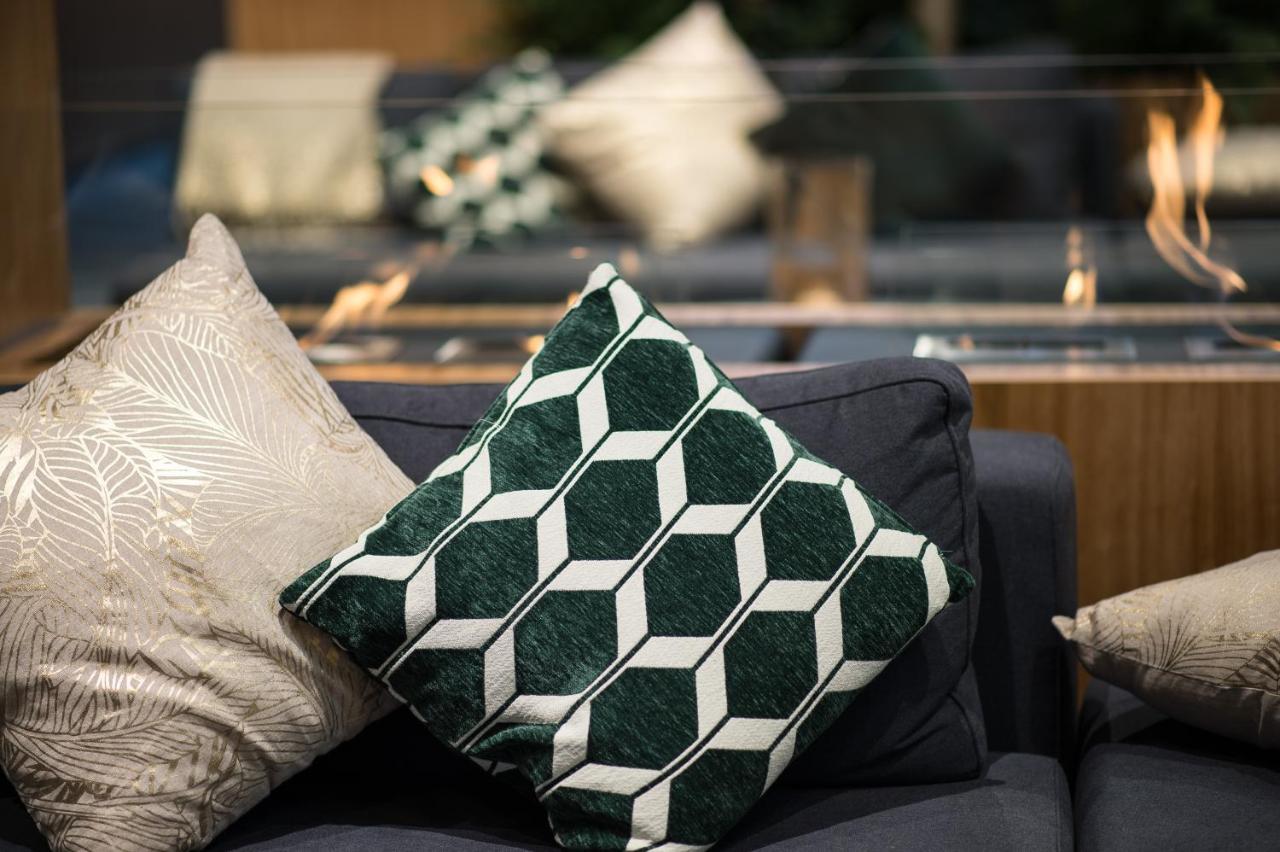 9Hotel Paquis Geneva Luaran gambar