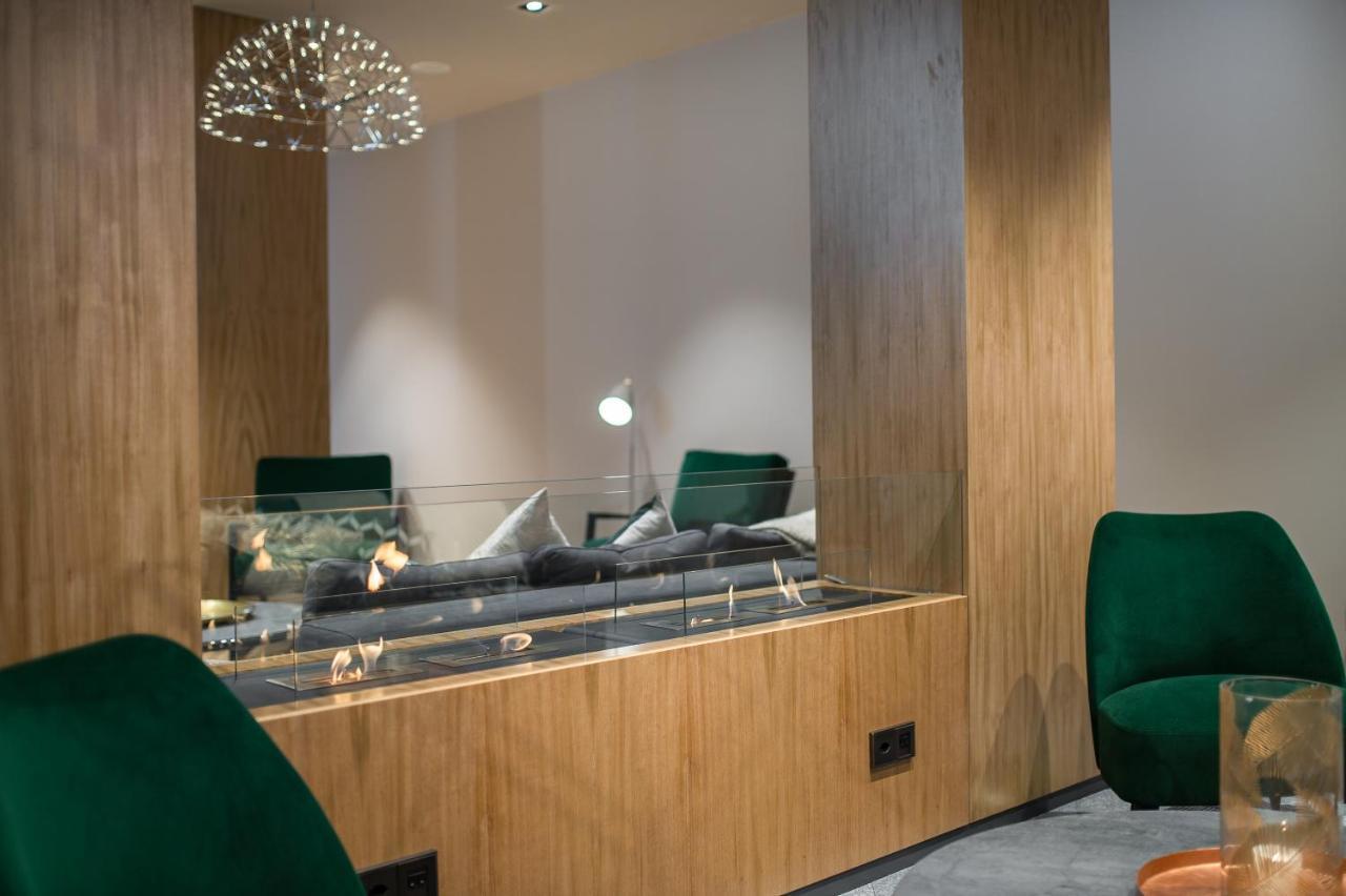 9Hotel Paquis Geneva Luaran gambar